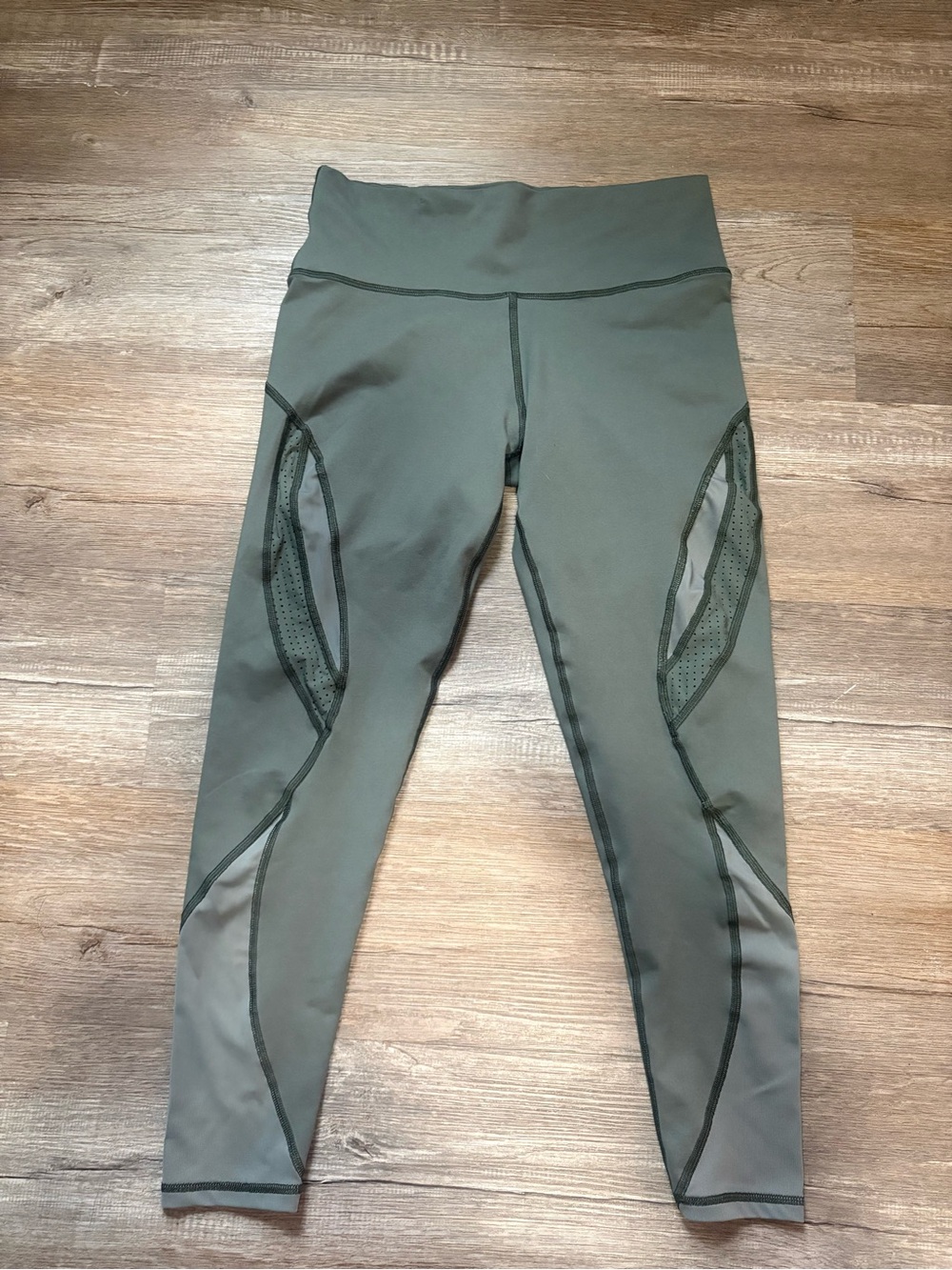 Aerie Olive Green High-Waist Mesh Panel Leggings size L